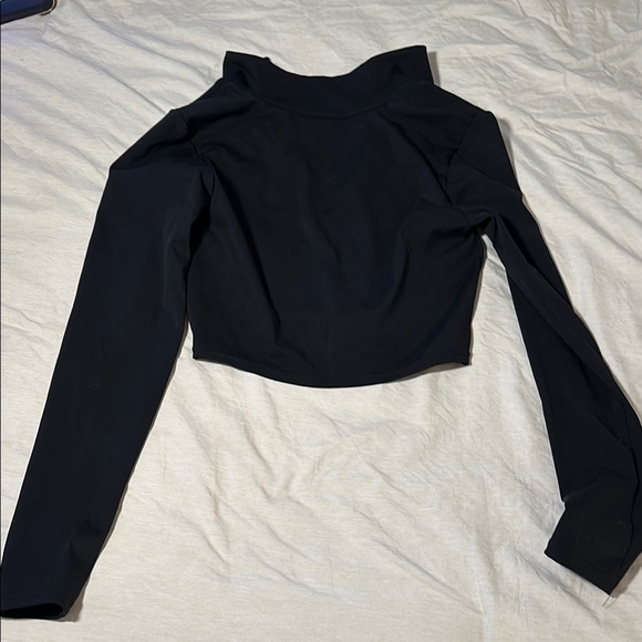 PrettyLittleThing Black Long Sleeve Blouse - Picture 3 of 4
